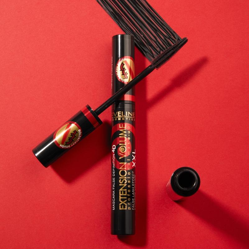 Eveline Cosmetics Eveline Cosmetics Extension Volume mascara extra volume con effetto ciglia finte Presa