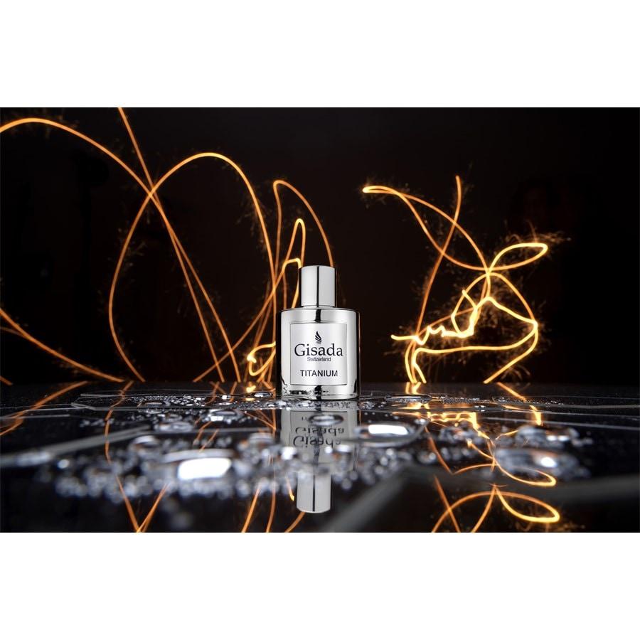 Gisada Titanium Eau de Parfum Spray Sostegno trimestrale
