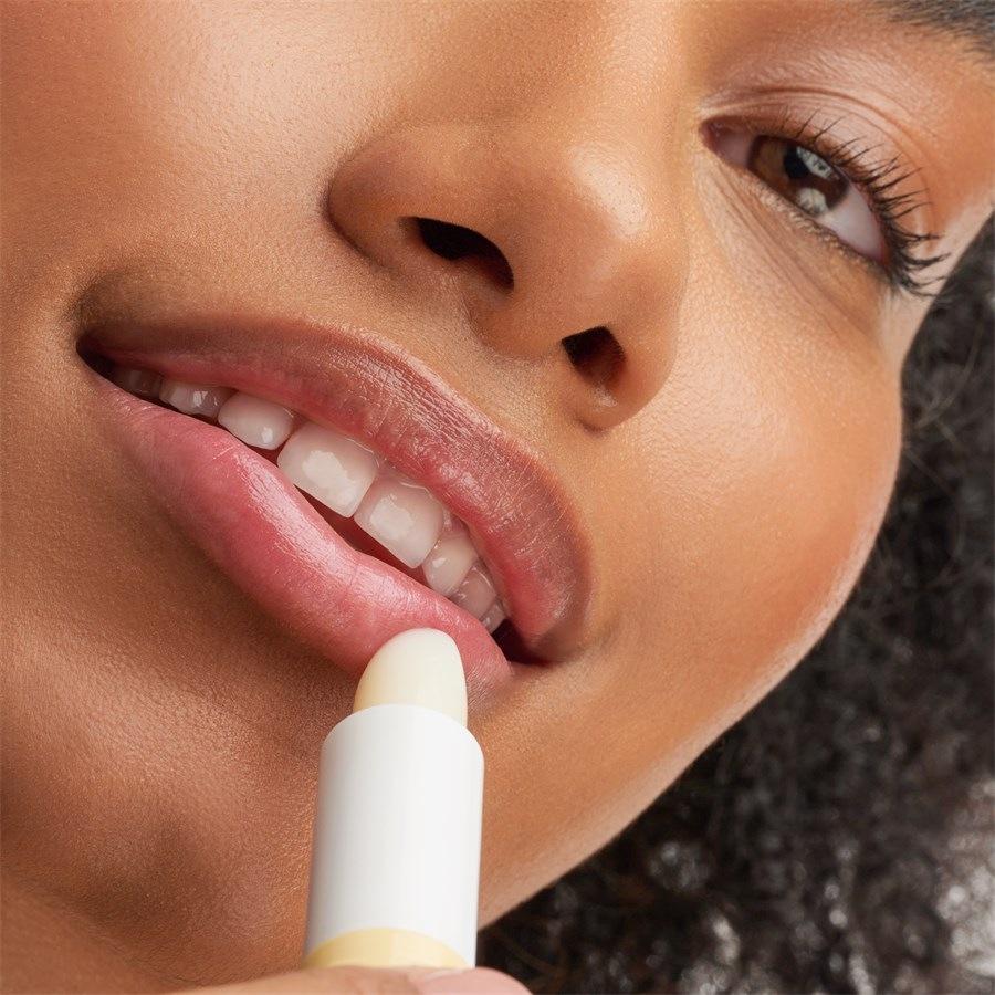 Essence Cura delle labbra Lip Care HYDRA OIL CORE BALM Affare Del Giorno